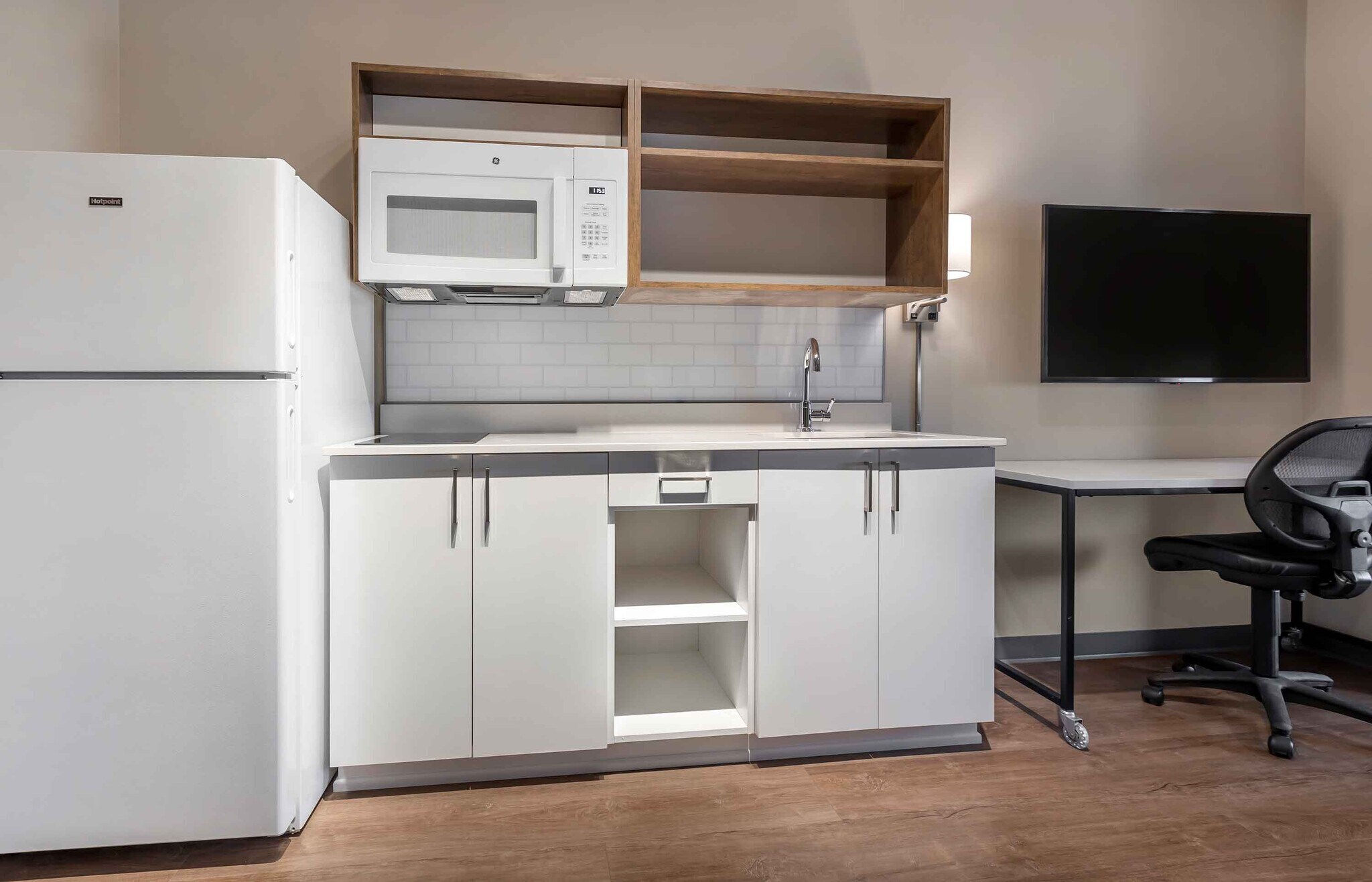 Building Photo - Furnished Studio-Charlottesville