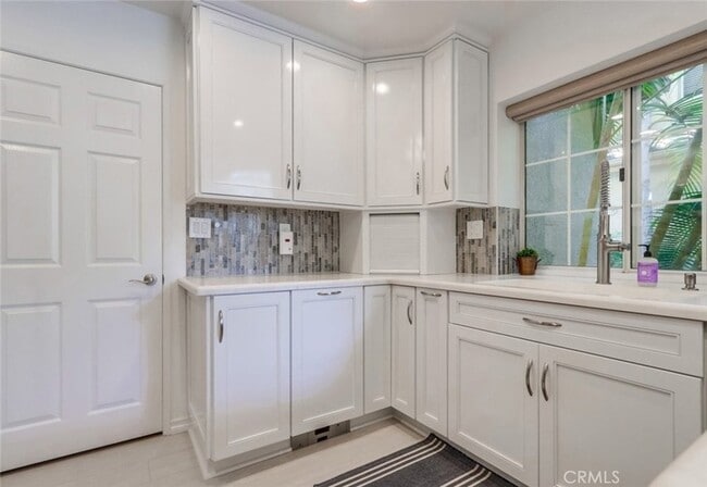 Building Photo - 54 Waxwing Ln