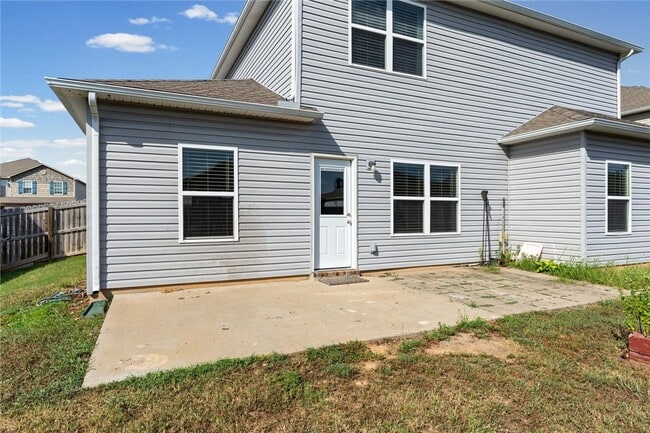 Building Photo - 2503 Hickory Wood Ave
