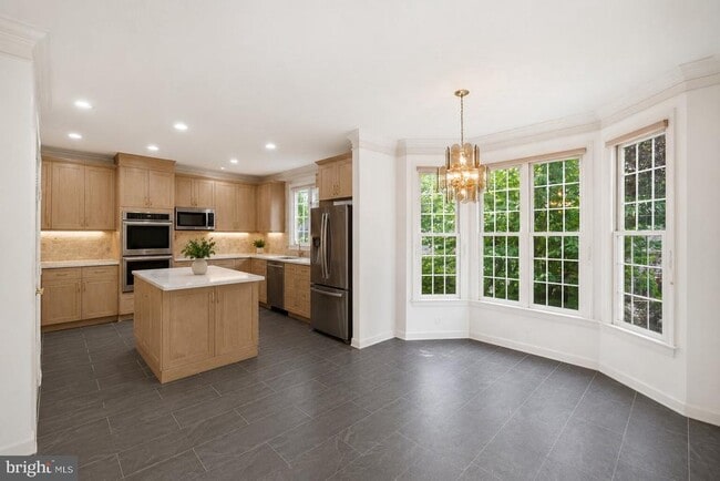 Building Photo - 10417 Snow Point Dr