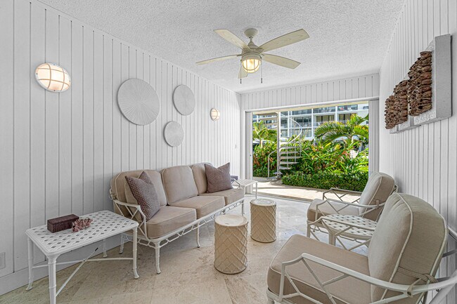 Building Photo - 2784 S Ocean Blvd