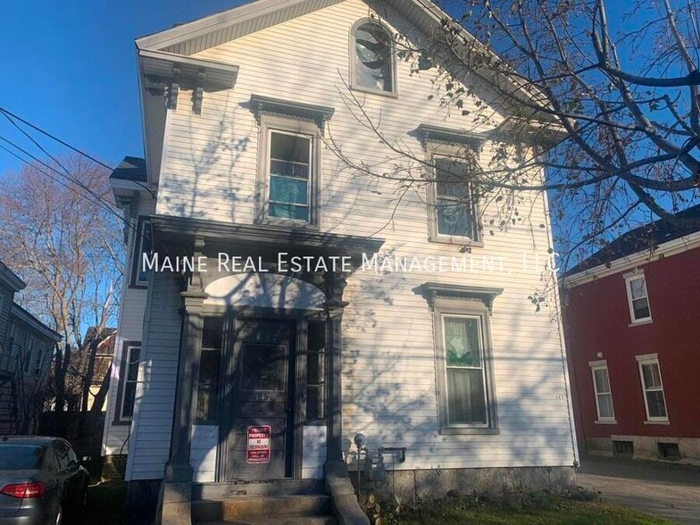 Building Photo - 145 Essex St