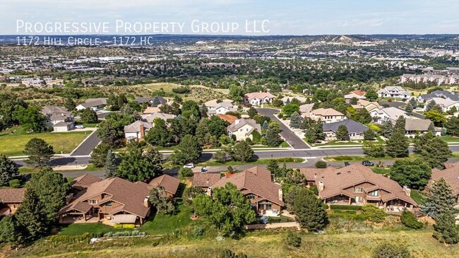 Building Photo - 1172 Hill Cir