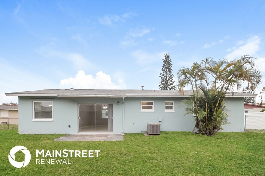 Building Photo - 935 S Courtenay Pkwy