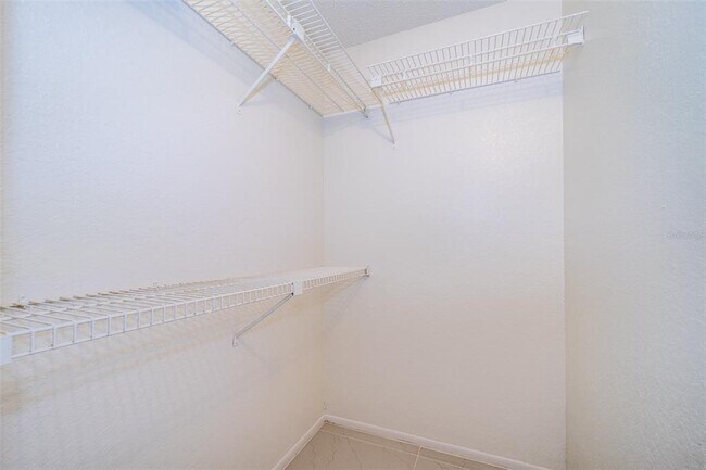 Building Photo - 623 Dory Ln