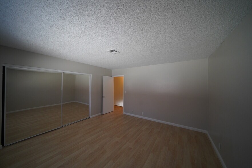 Building Photo - 5282 S Maryland Pky