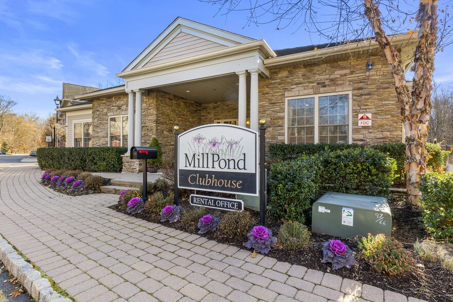 Millpond at Franklin Lakes 1100 Sterling Dr Franklin Lakes NJ 07417