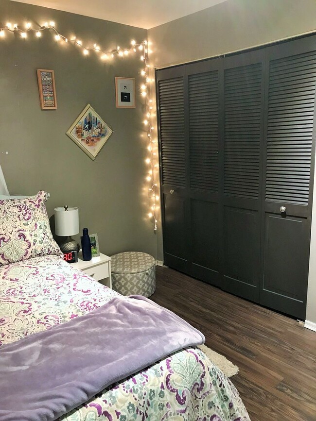 Building Photo - 3603 Dawson St