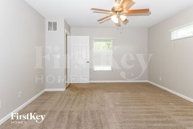 Building Photo - 2219 SW Haycraft Cir