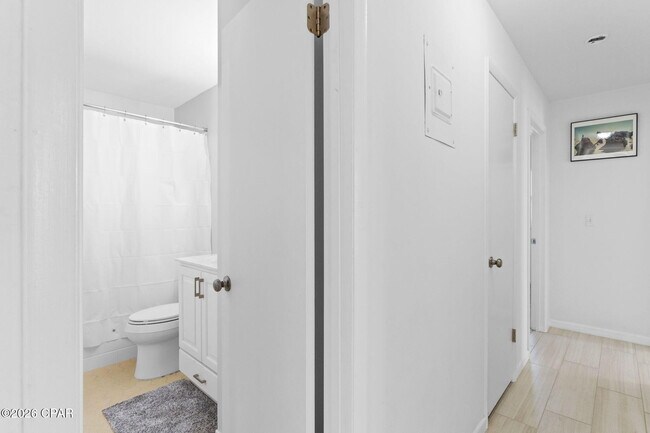 Building Photo - 1006 Tennessee Ave