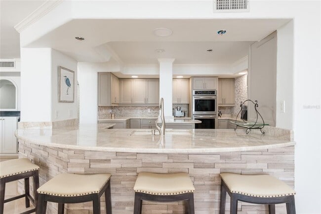 Building Photo - 5700 Mariner St