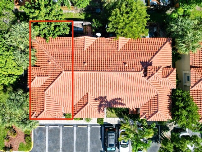 Building Photo - 970 Summit Lake Dr