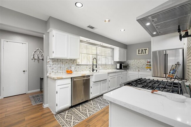 Building Photo - 16458 Brookford Dr
