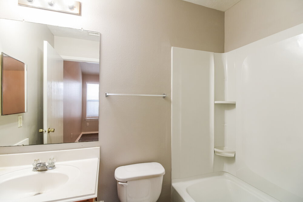 Building Photo - 1434 Glasholm Dr