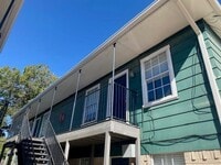 Building Photo - 2532 Charlotte St