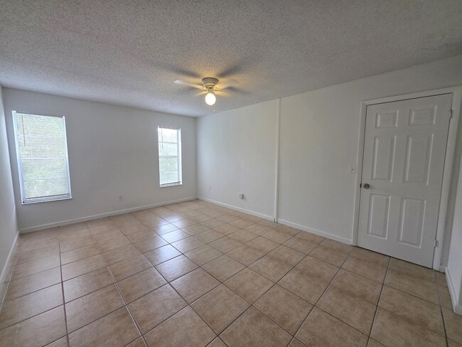 Building Photo - 2800 NW 56th Ave