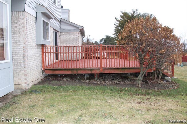 Building Photo - 40690 Bluesprings Ct