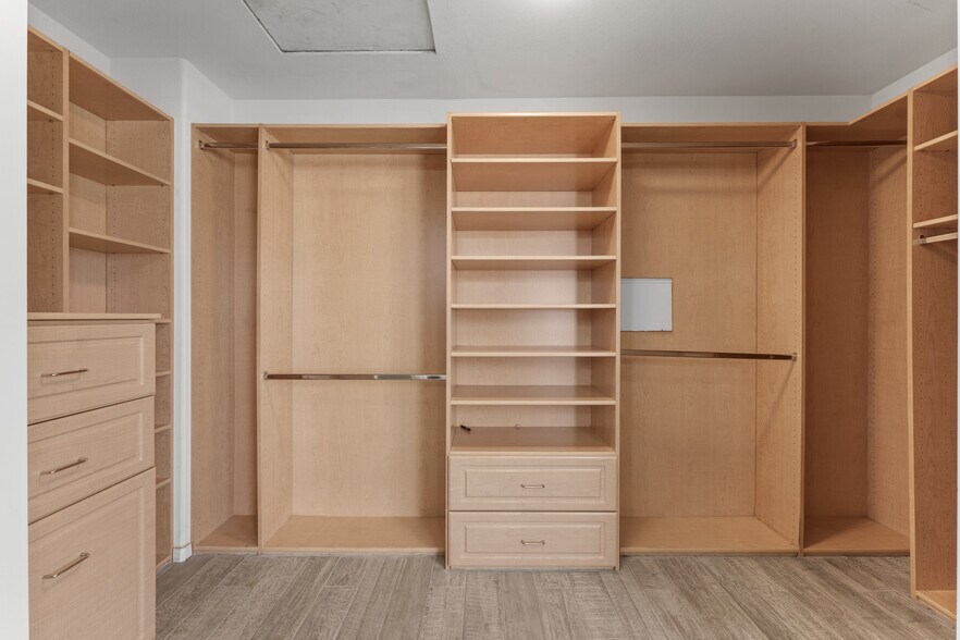 Building Photo - 13422 Apricot Tree Ln
