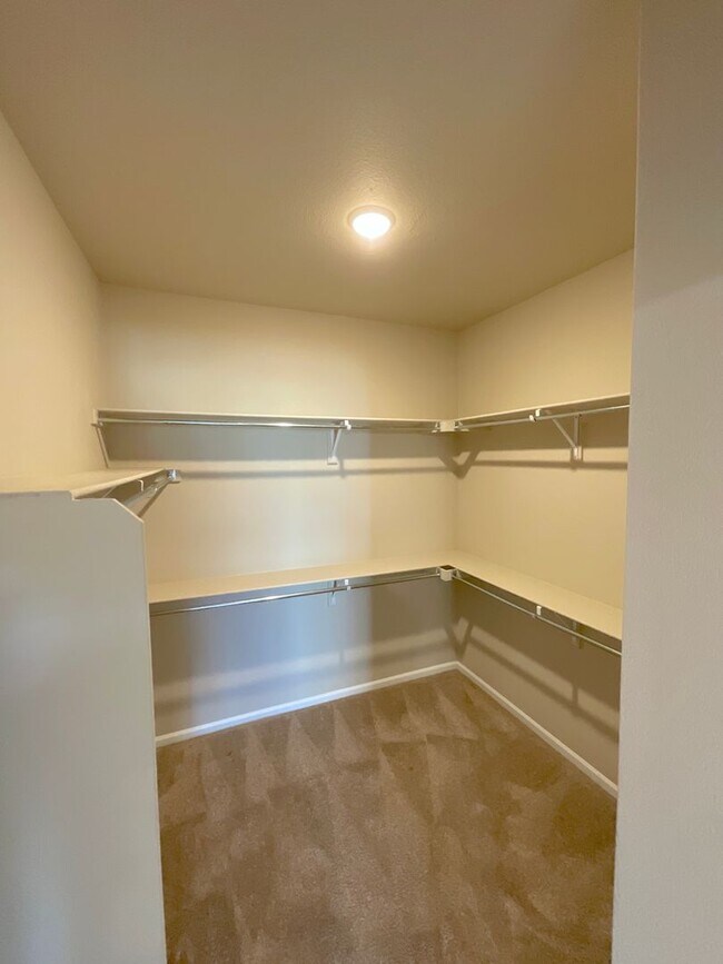 Building Photo - 6706 Golden Briar Ln