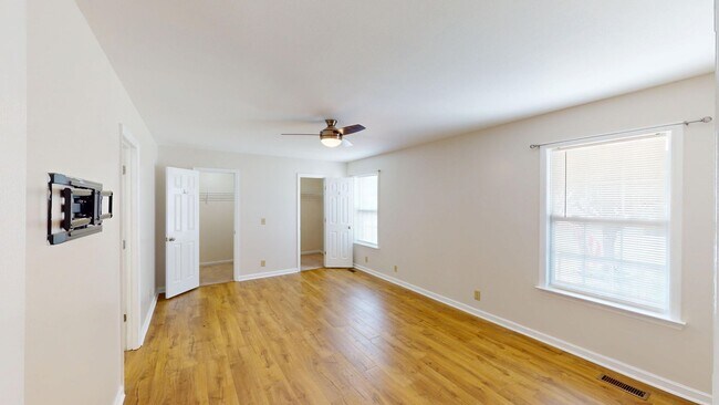 Building Photo - Spacious 3 Bedroom Home in Ashland City!