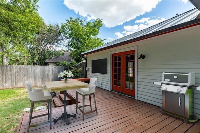 Building Photo - 5102 Bradford Dr