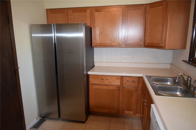 Building Photo - 3626 Blecha Rd