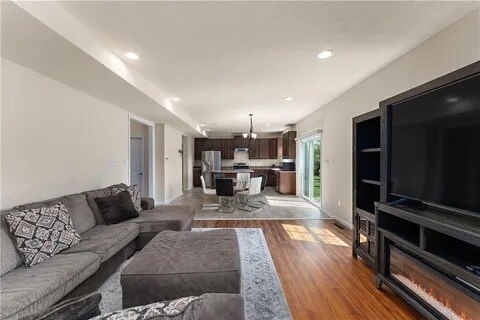 Building Photo - 114 Kestler Dr