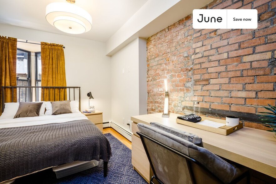 Building Photo - 356 W 39th St