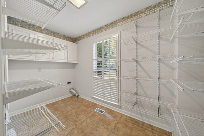 Building Photo - 144 Choctaw Dr