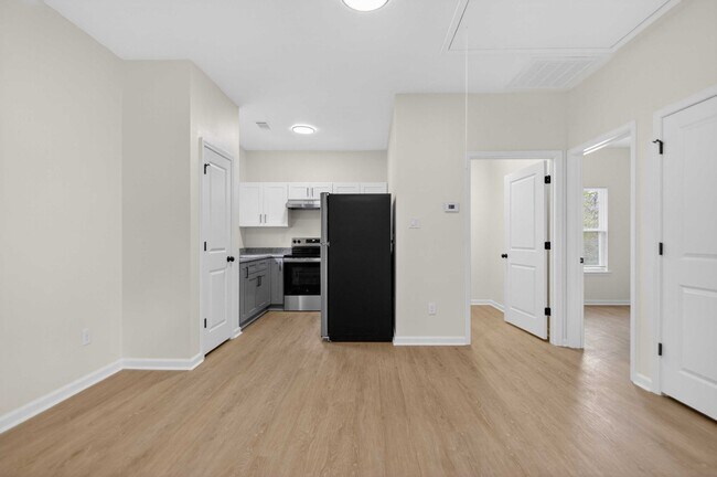 Building Photo - 2001-2003 Scotty Ct