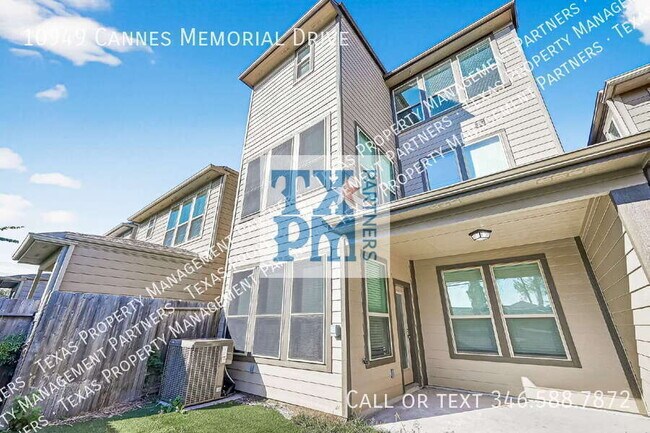 Building Photo - 10949 Cannes Memorial Dr