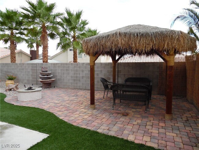 Building Photo - 9120 Dolente Ave