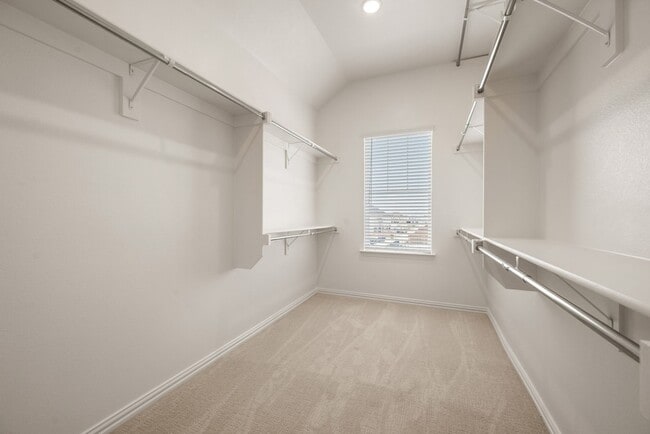 Building Photo - 8936 Magnet Dr