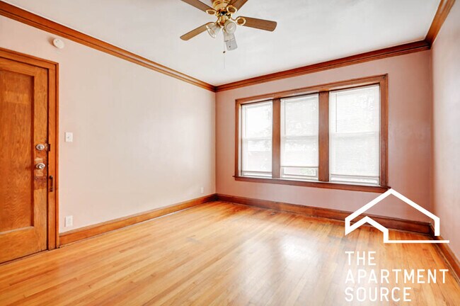 Building Photo - 2618 N Kildare Ave