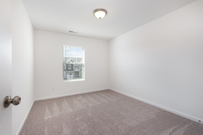 Building Photo - 3234 Lilac Grove Dr