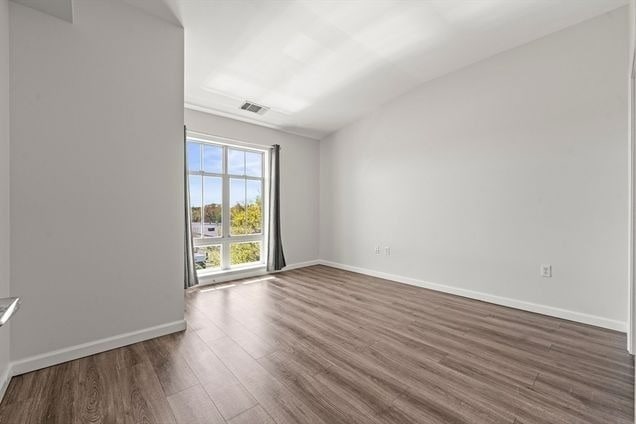 Building Photo - Penthouse 1BR Condo with 10’ Ceilings, Parking & Amenities in Watertown