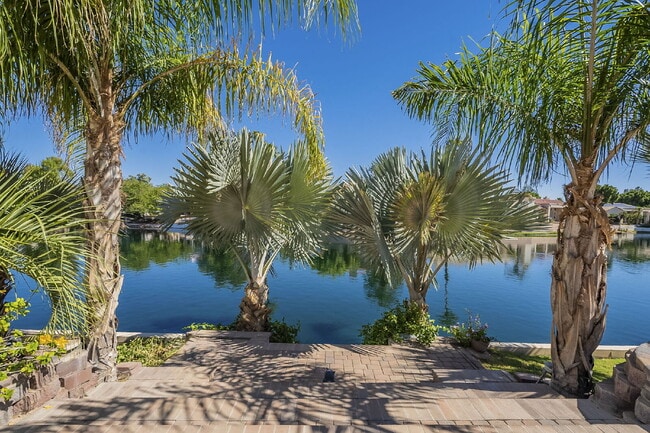 Building Photo - Luxury Waterfront Home in Ocotillo – Avail...