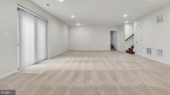 Building Photo - 40978 Spur Run Ln