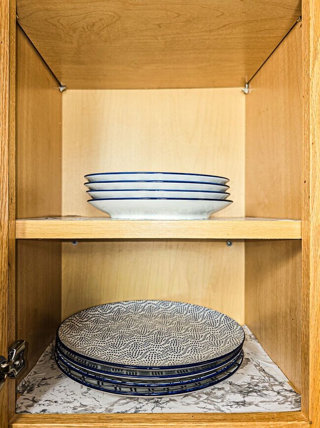 Building Photo - Old Airport Road 4751-VS