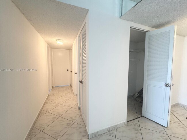 Building Photo - 3800 S Ocean Dr