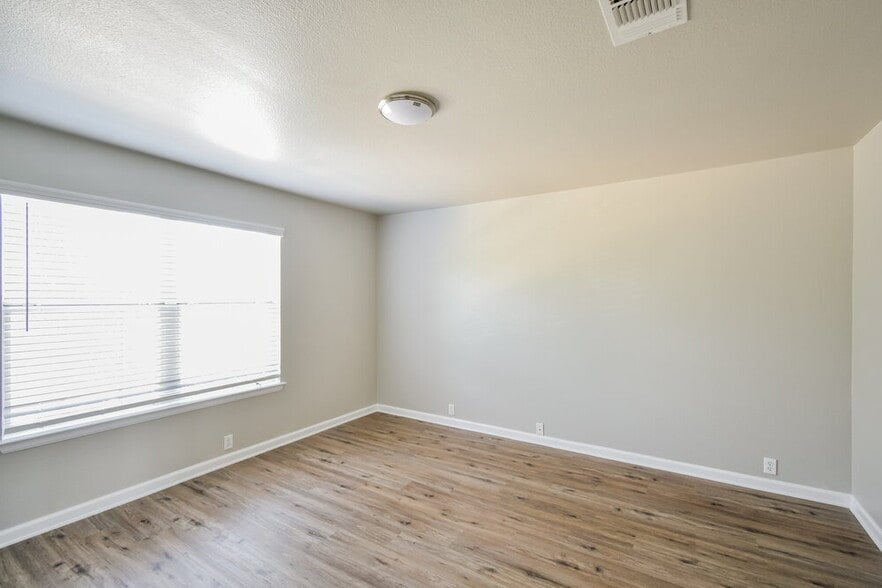 Building Photo - 10943 Palomino Bluff