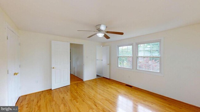 Building Photo - 4025 Chelmont Ln
