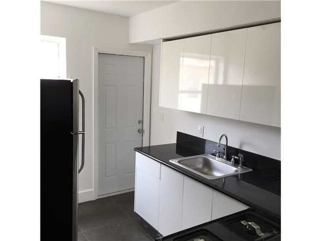 Building Photo - 675-684 84th St