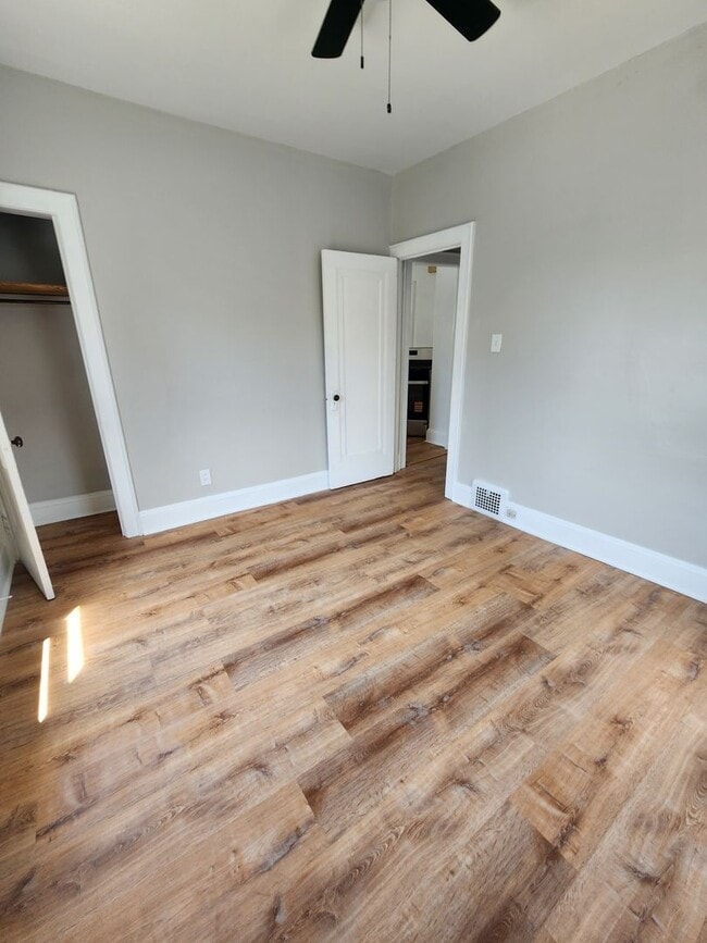 Building Photo - 3634 Hildana Rd