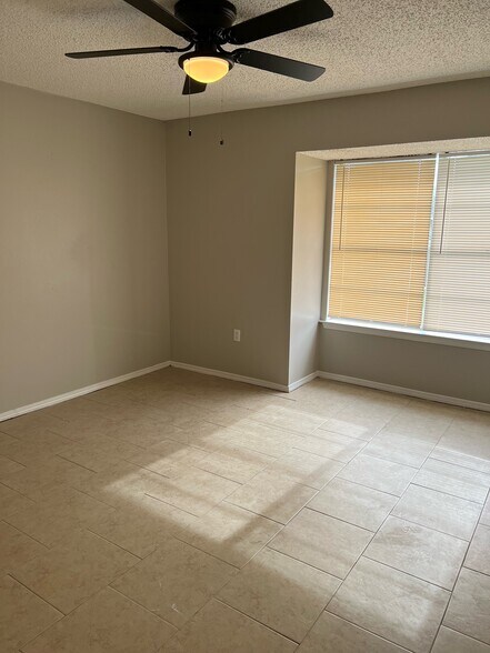 Building Photo - 1140 Shilo