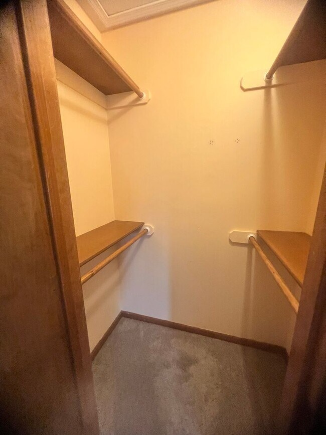 Building Photo - Stunning 3-Bedroom Home with Backyard Oasis!