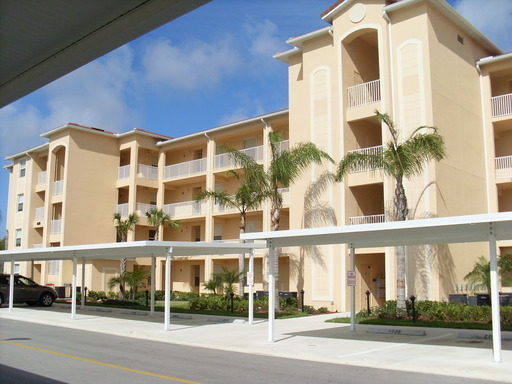 Building Photo - Osprey Cove-Two Bed Two Bath 1st Floor, La...