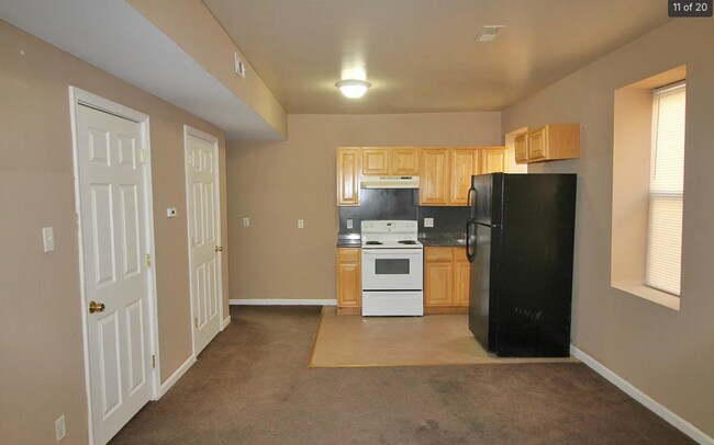 Building Photo - 1016-1018 S 52nd St.