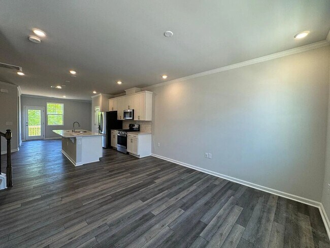 Building Photo - Charming 3BR Townhome in Wake Forest