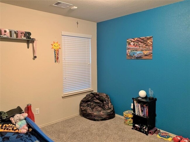 Building Photo - 9411 Paloma Creek Dr
